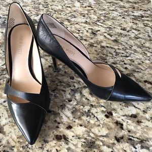 Nine West black pumps
